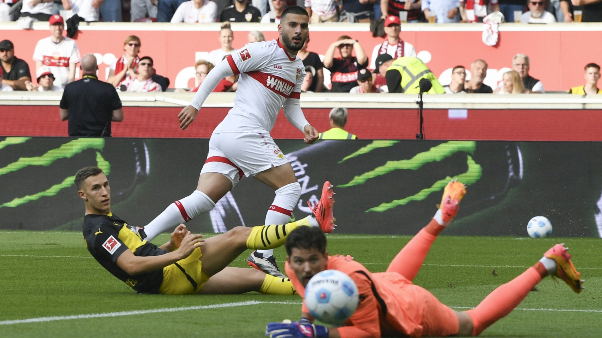 Antons Albtraum-Rückkehr: VfB zerlegt BVB Antons Albtraum-Rückkehr: VfB zerlegt BVB