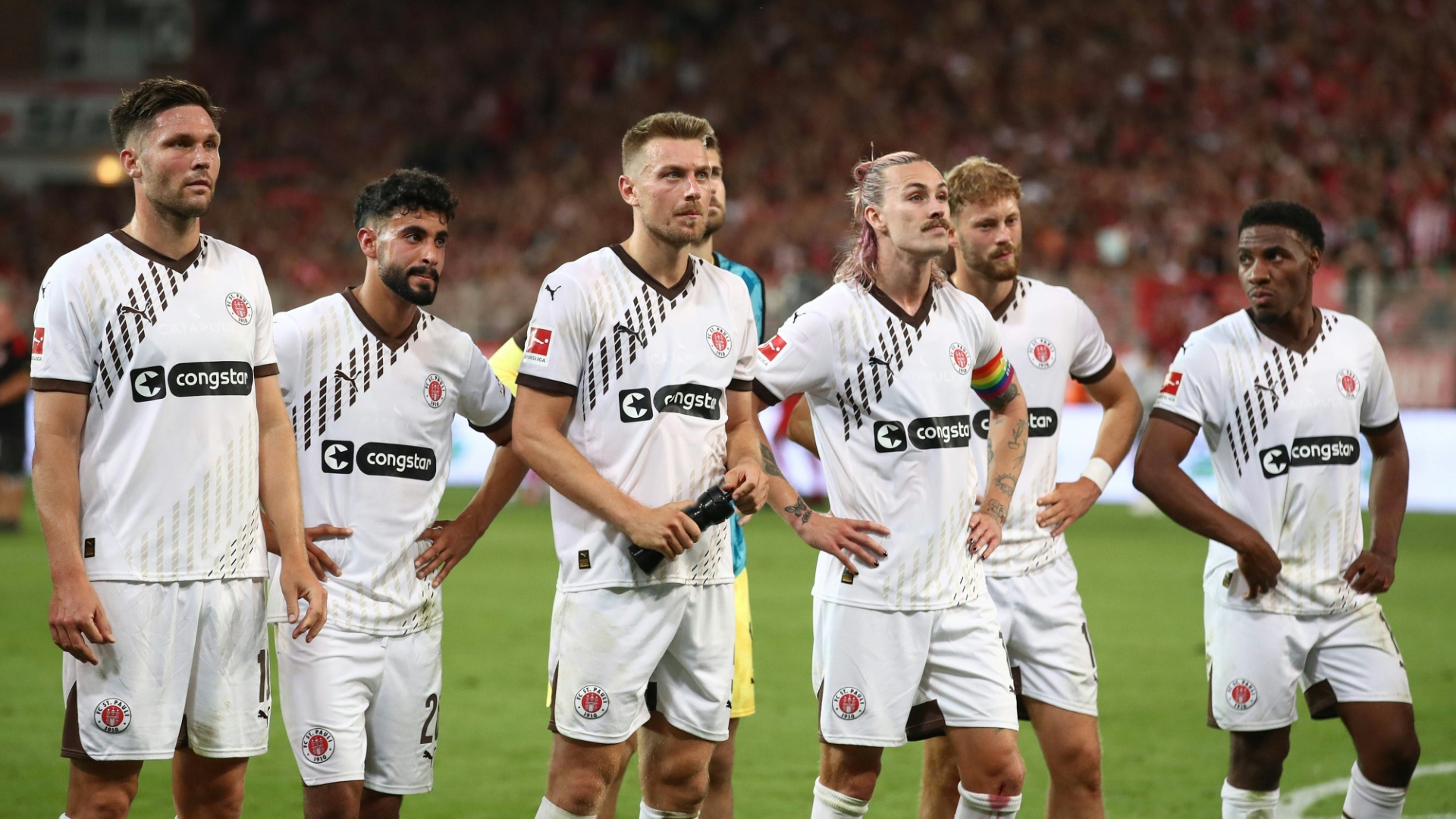 St. Pauli „niedergeschlagen“ – aber: „Wir können bestehen“ St. Pauli "niedergeschlagen" - aber: "Wir können bestehen"