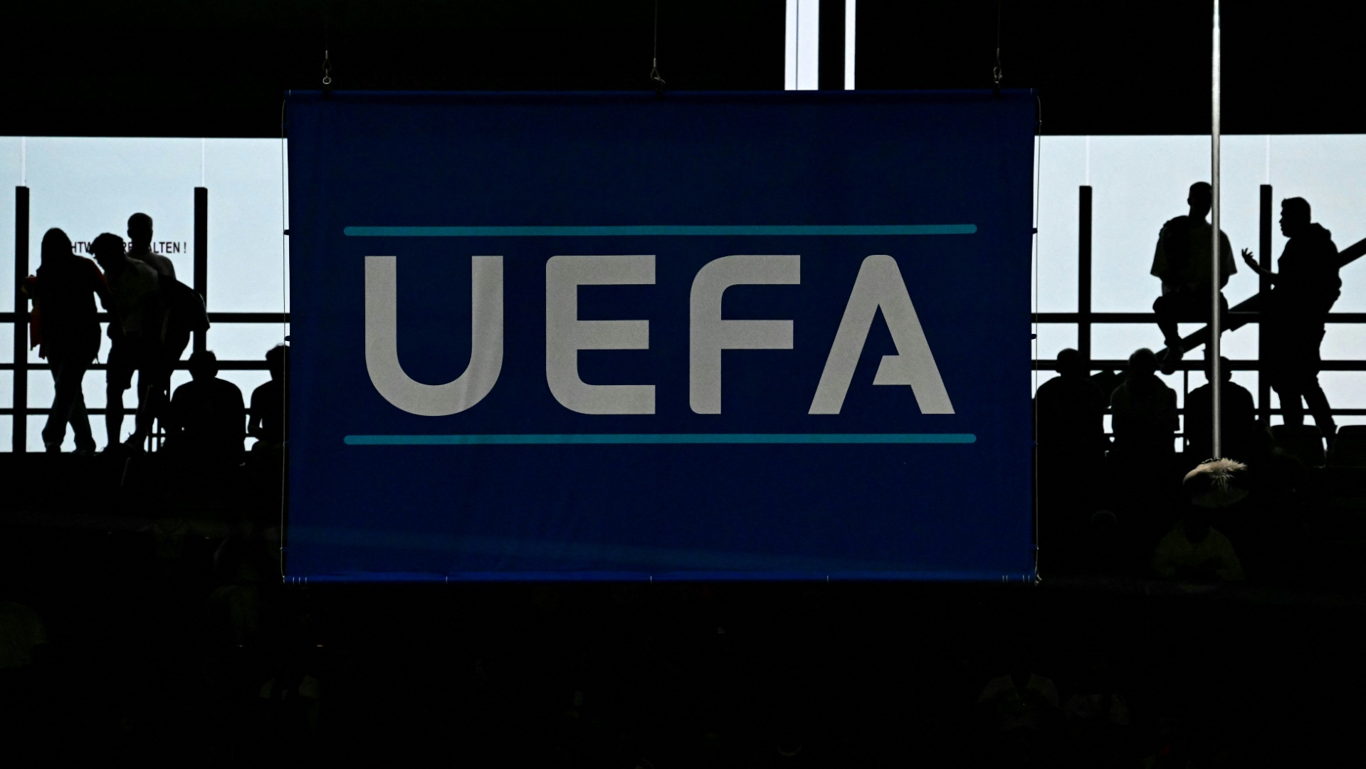 Weitere DFB-Konkurrenz: Auch Italien will Frauen-EM ausrichten Weitere DFB-Konkurrenz: Auch Italien will Frauen-EM ausrichten