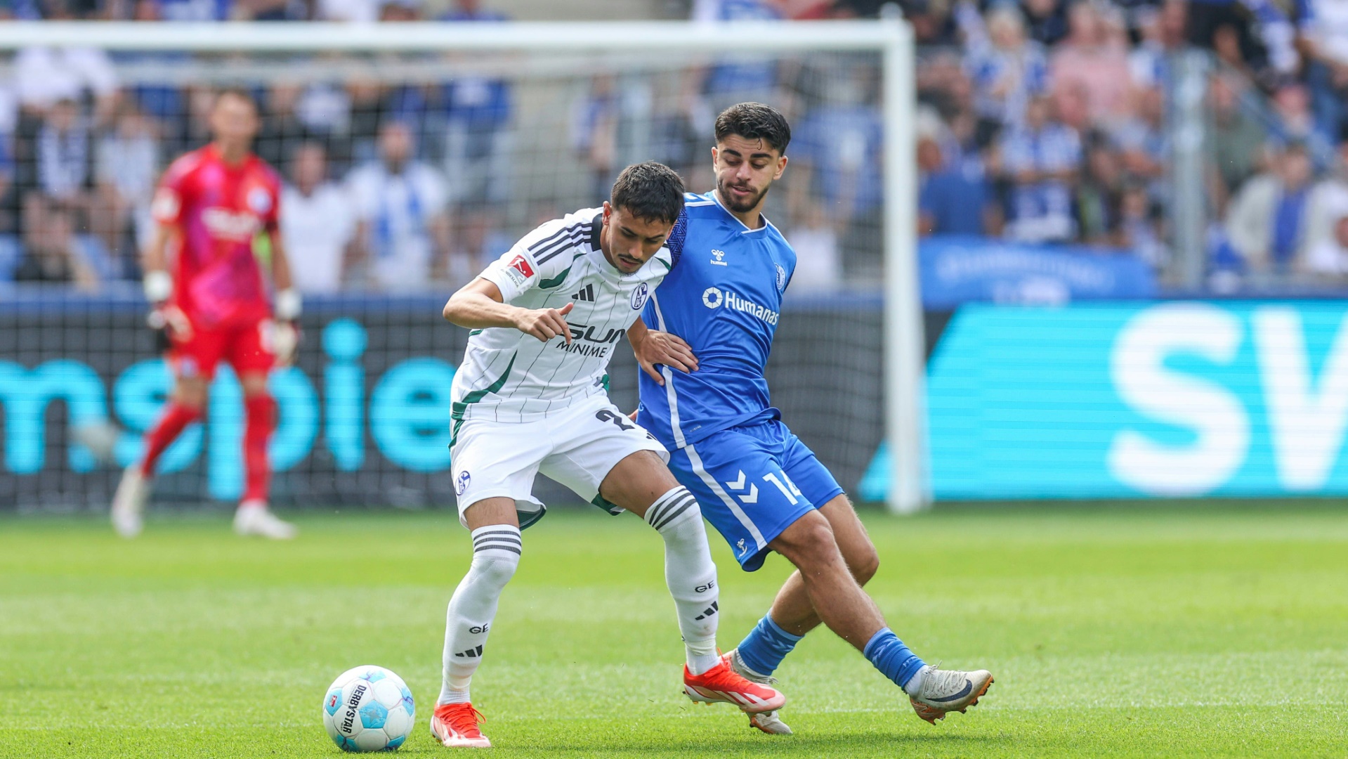 Schalke verhindert erneuten Zweitliga-Fehlstart Schalke verhindert erneuten Zweitliga-Fehlstart