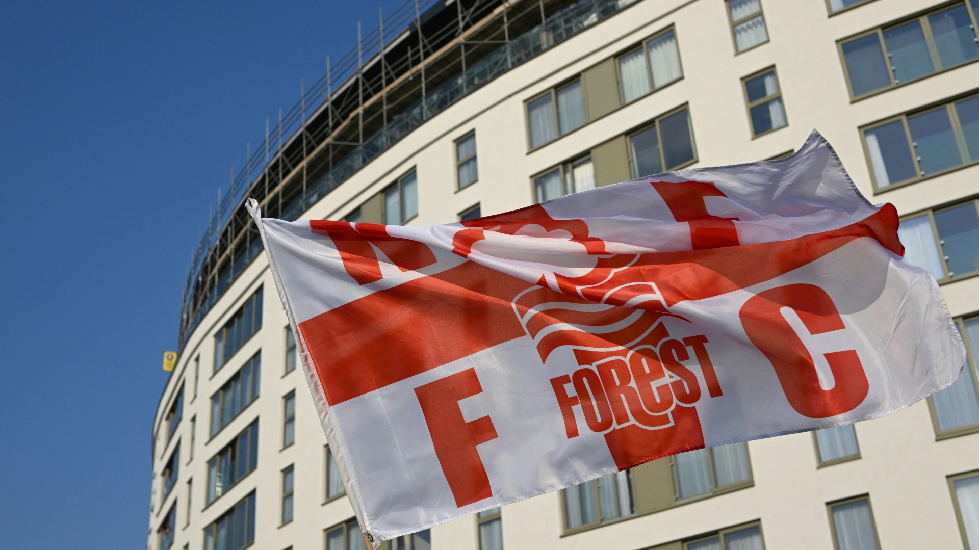 Fast 900.000 Euro Strafe für Nottingham Forest Fast 900.000 Euro Strafe für Nottingham Forest