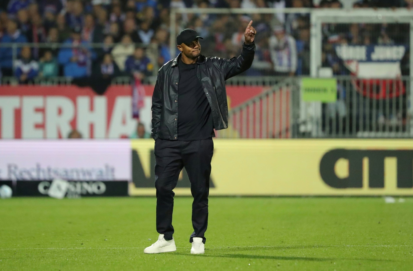 Kompany und Müller fordern: Weiter gierig bleiben Kompany und Müller fordern: Weiter gierig bleiben