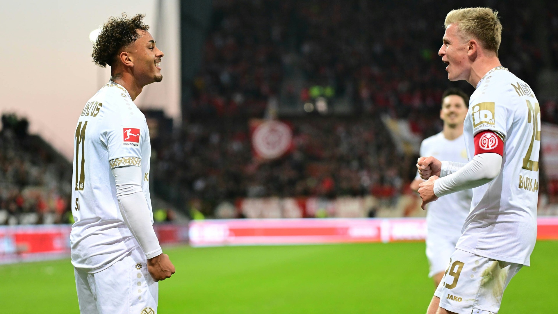 Mainz stürmt den Kiez: Burkardt-Doppelpack auf St. Pauli Mainz stürmt den Kiez: Burkardt-Doppelpack auf St. Pauli