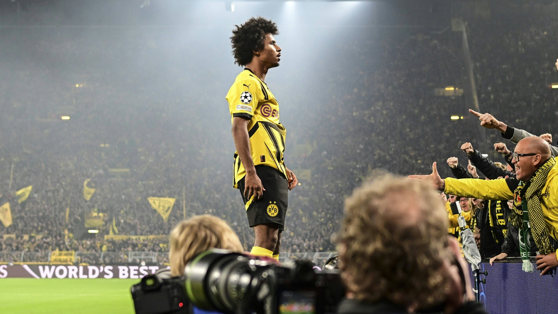 Historischer Sieg und ein verletzter Held: BVB zerlegt Celtic Historischer Sieg und ein verletzter Held: BVB zerlegt Celtic