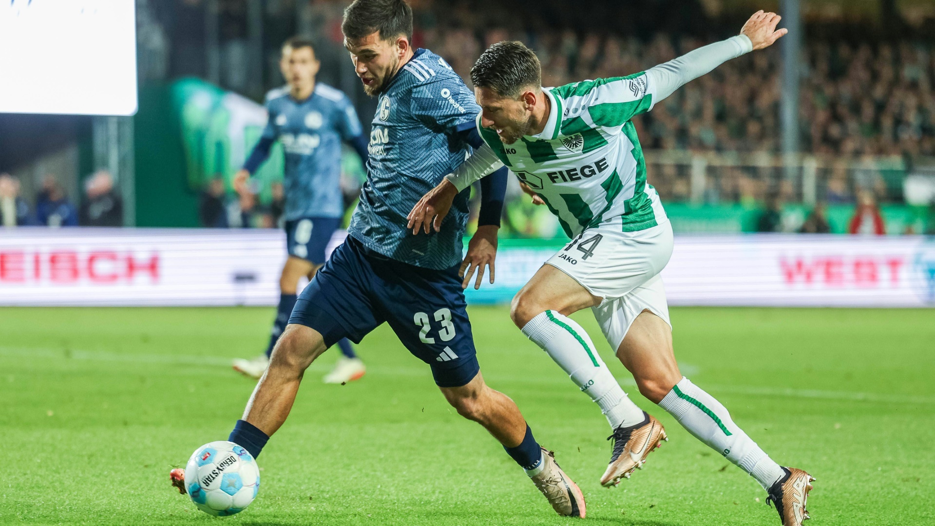 Nach Trainerwechsel: Schalke gelingt Befreiungsschlag Nach Trainerwechsel: Schalke gelingt Befreiungsschlag