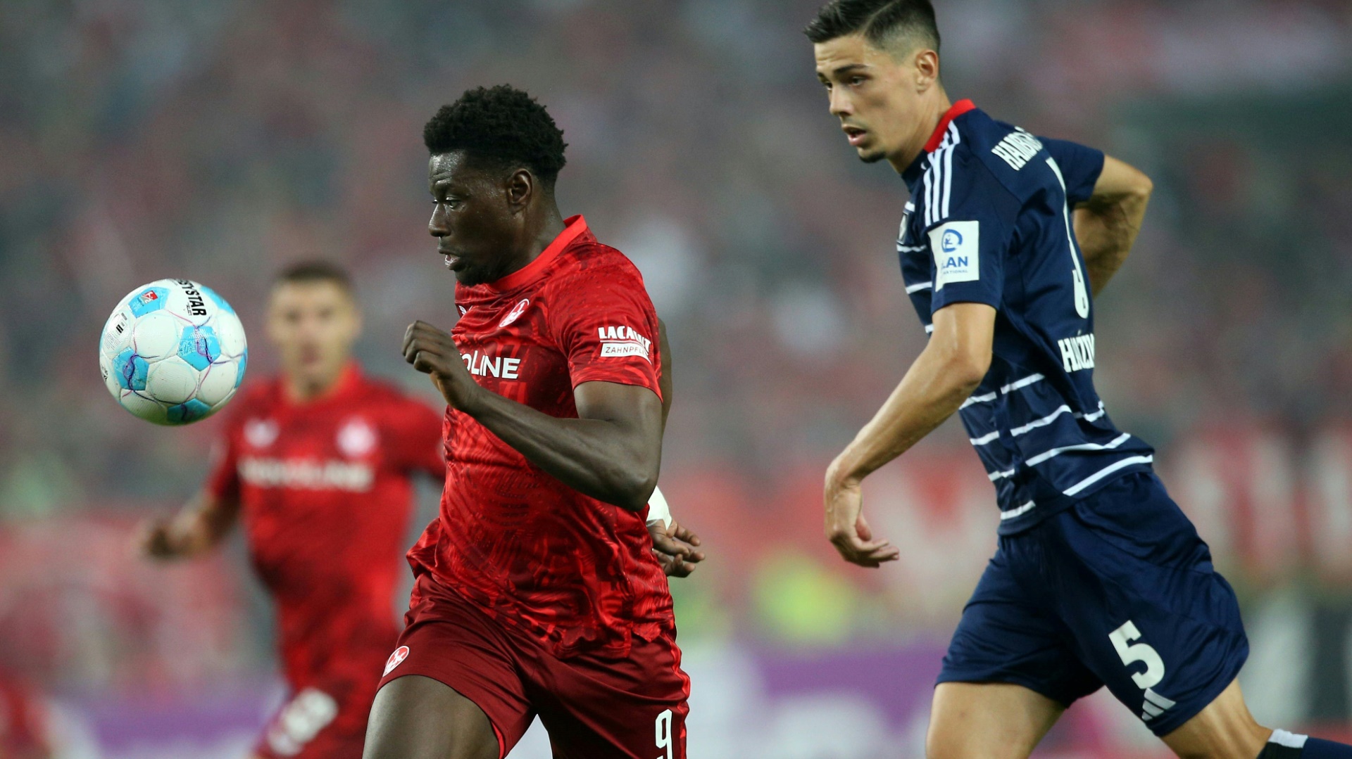 Nach 0:2 – HSV punktet auf dem Betzenberg Nach 0:2 - HSV punktet auf dem Betzenberg