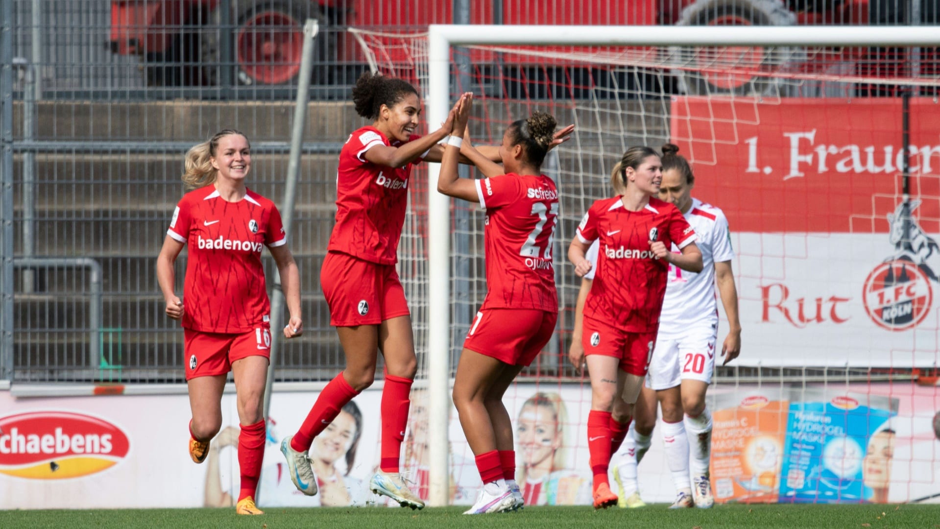 Kölnerinnen kassieren Heimpleite gegen Freiburg Kölnerinnen kassieren Heimpleite gegen Freiburg