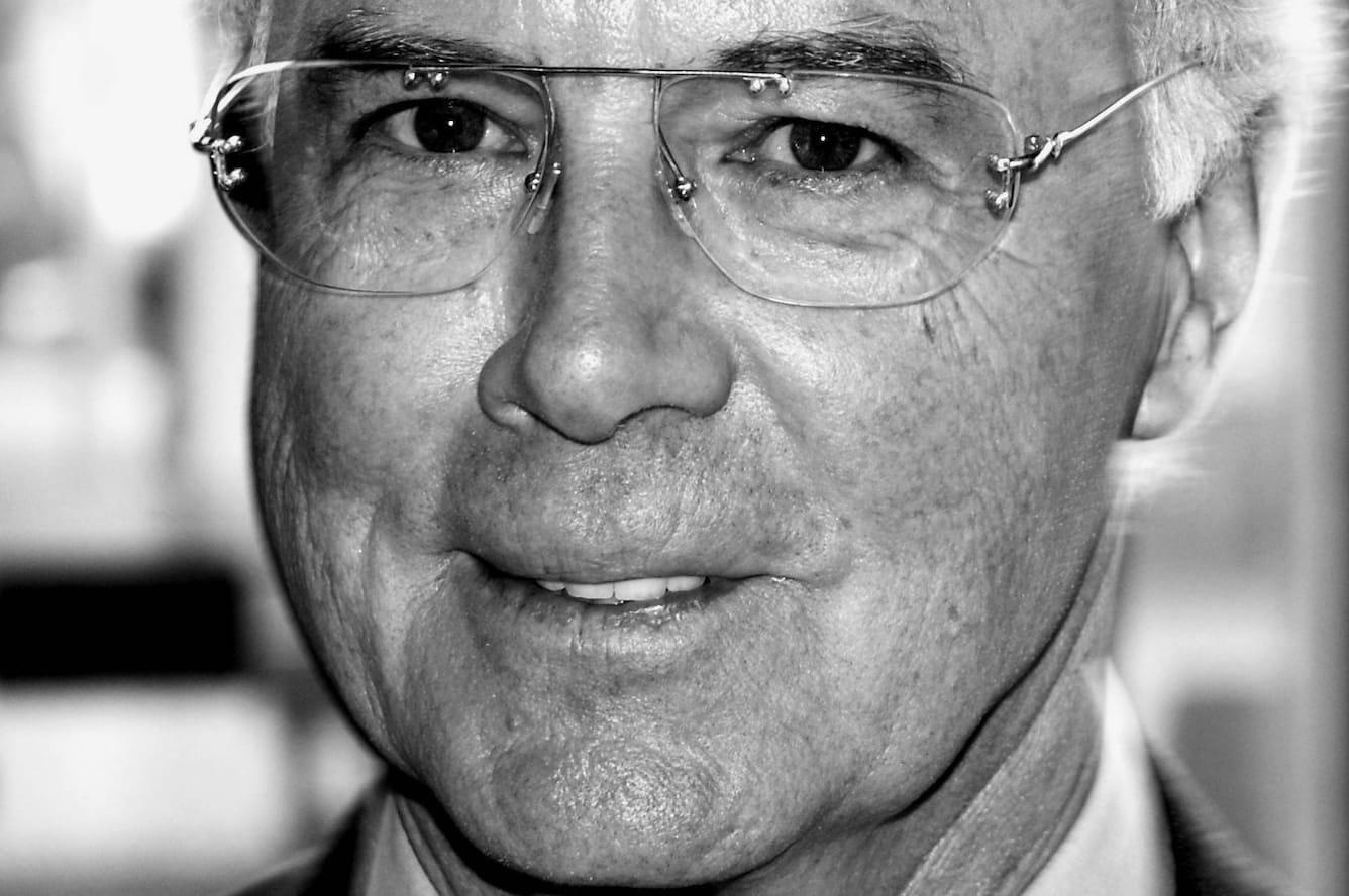 Wie verabschiedet man Franz Beckenbauer angemessen? Wie verabschiedet man Franz Beckenbauer angemessen?