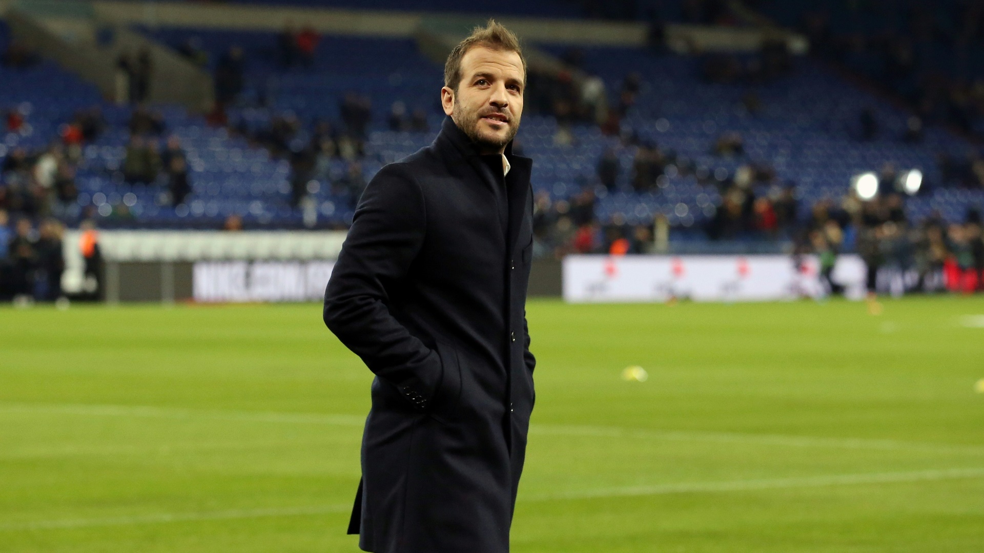 Van der Vaart über Sane: „Müsste auf Niveau von Mbappe sein“ Van der Vaart über Sane: "Müsste auf Niveau von Mbappe sein"