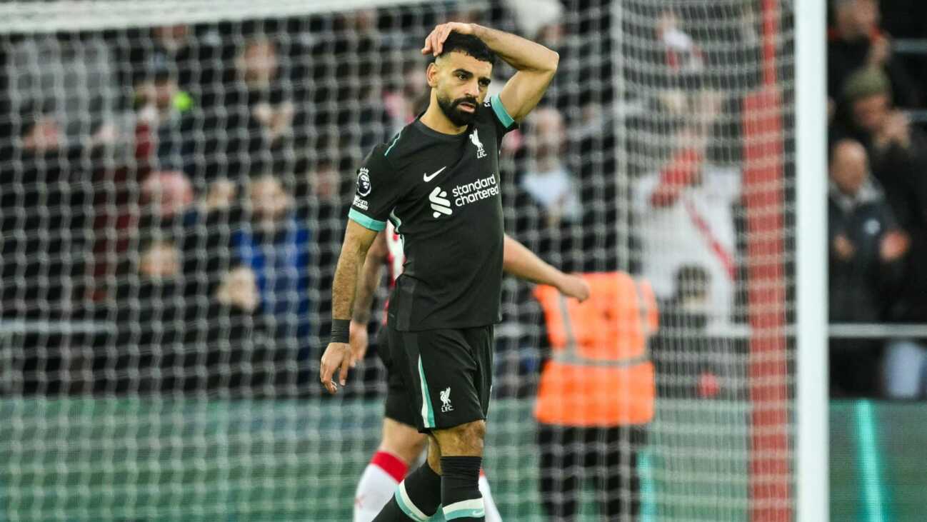 Noch kein Vertragsangebot: Salah "enttäuscht" von Liverpool Noch kein Vertragsangebot: Salah "enttäuscht" von Liverpool