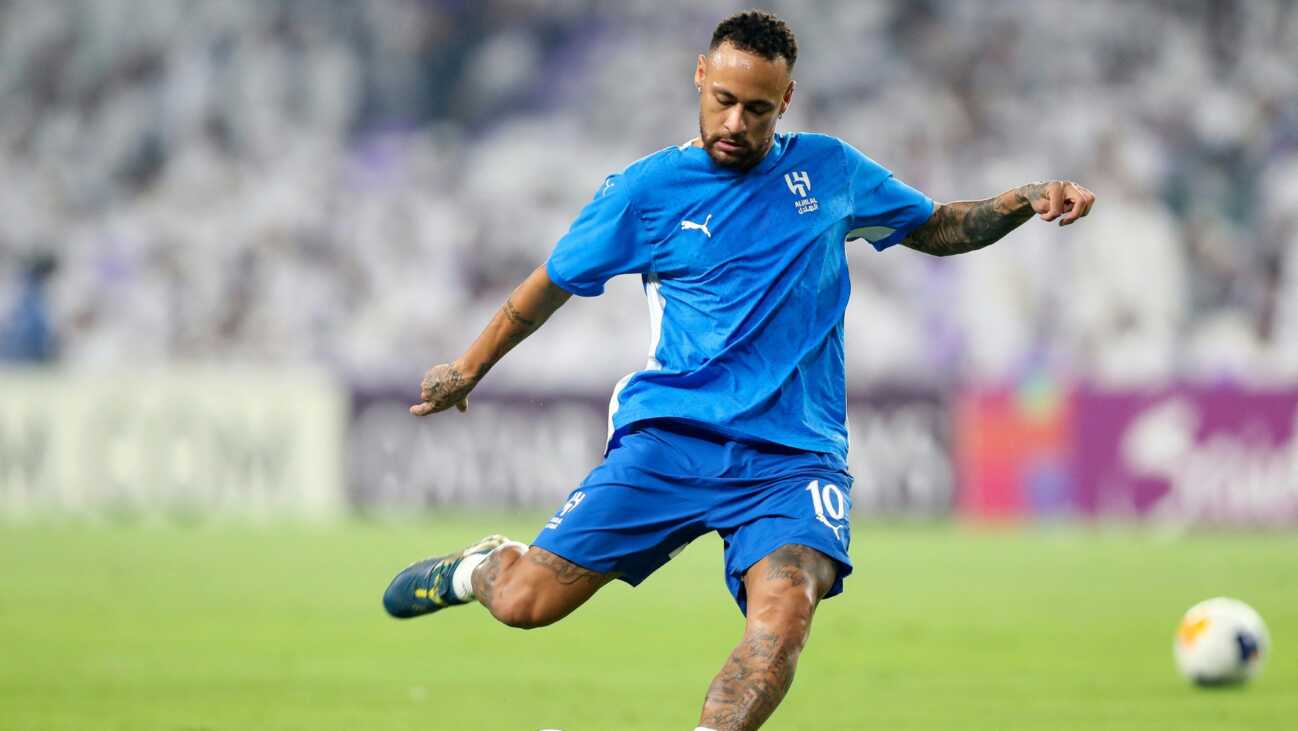 Zwei Wochen nach Comeback: Neymar wieder angeschlagen Zwei Wochen nach Comeback: Neymar wieder angeschlagen