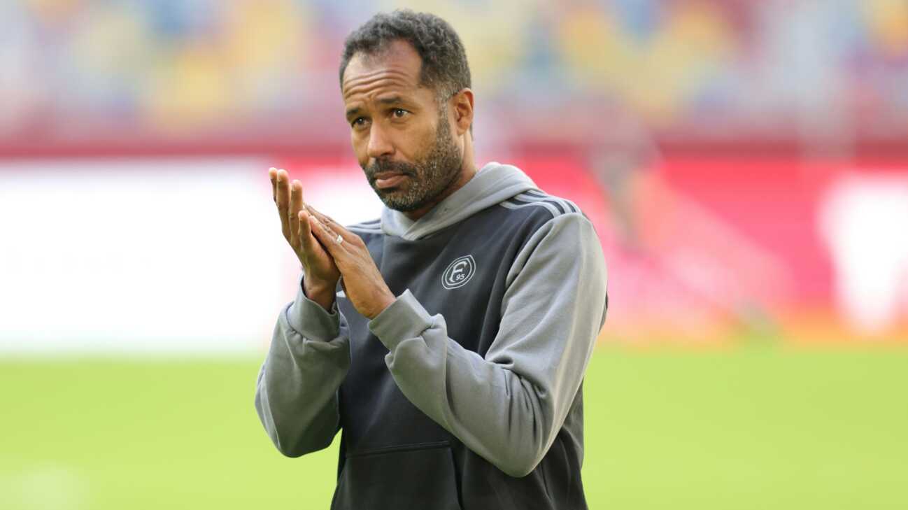 Trotz Krise: Düsseldorf verlängert mit Thioune Trotz Krise: Düsseldorf verlängert mit Thioune