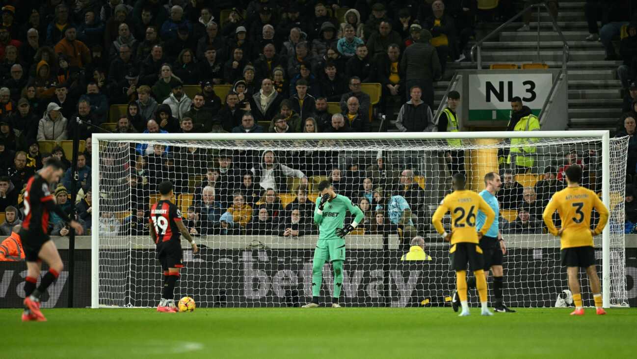 Premier-League-Rekord: Kluivert verwandelt drei Elfmeter Premier-League-Rekord: Kluivert verwandelt drei Elfmeter