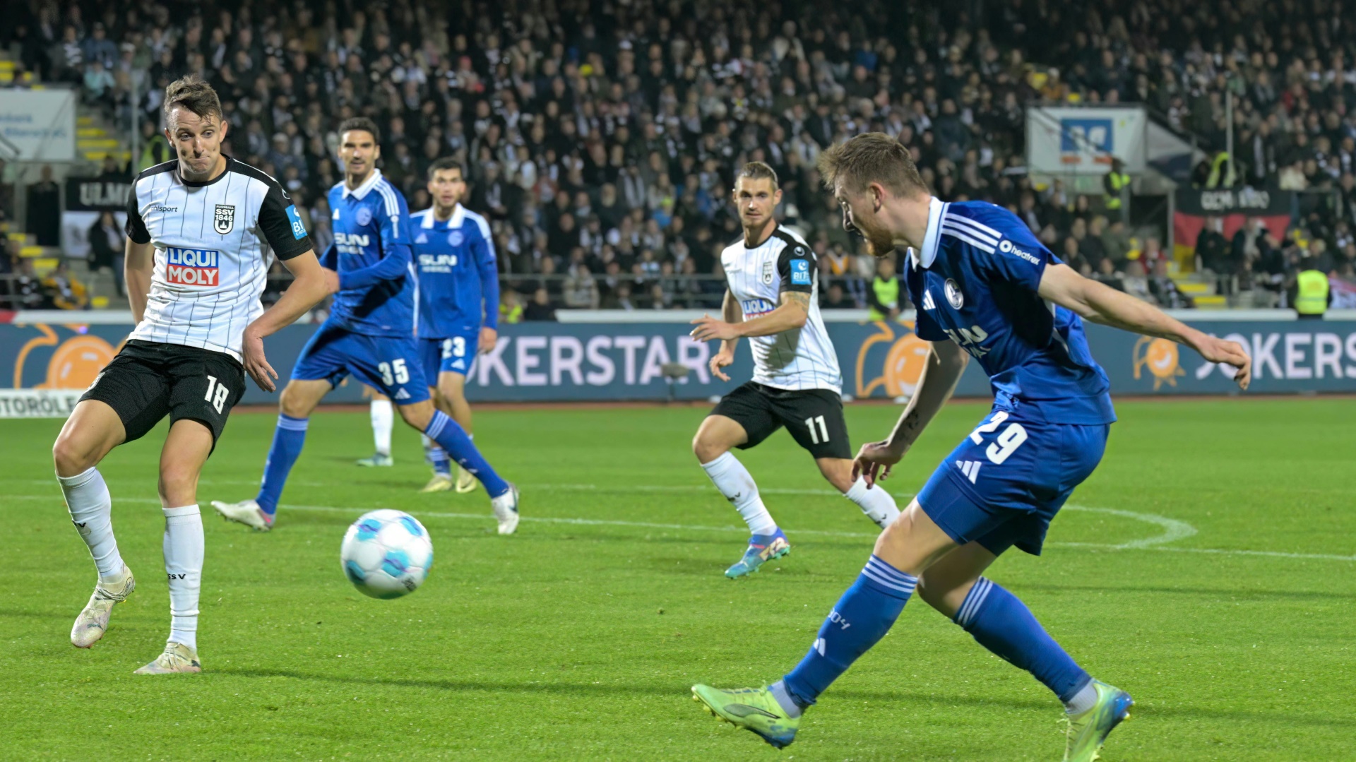 Schalke rutscht nach Nullnummer auf Rang 16 ab Schalke rutscht nach Nullnummer auf Rang 16 ab