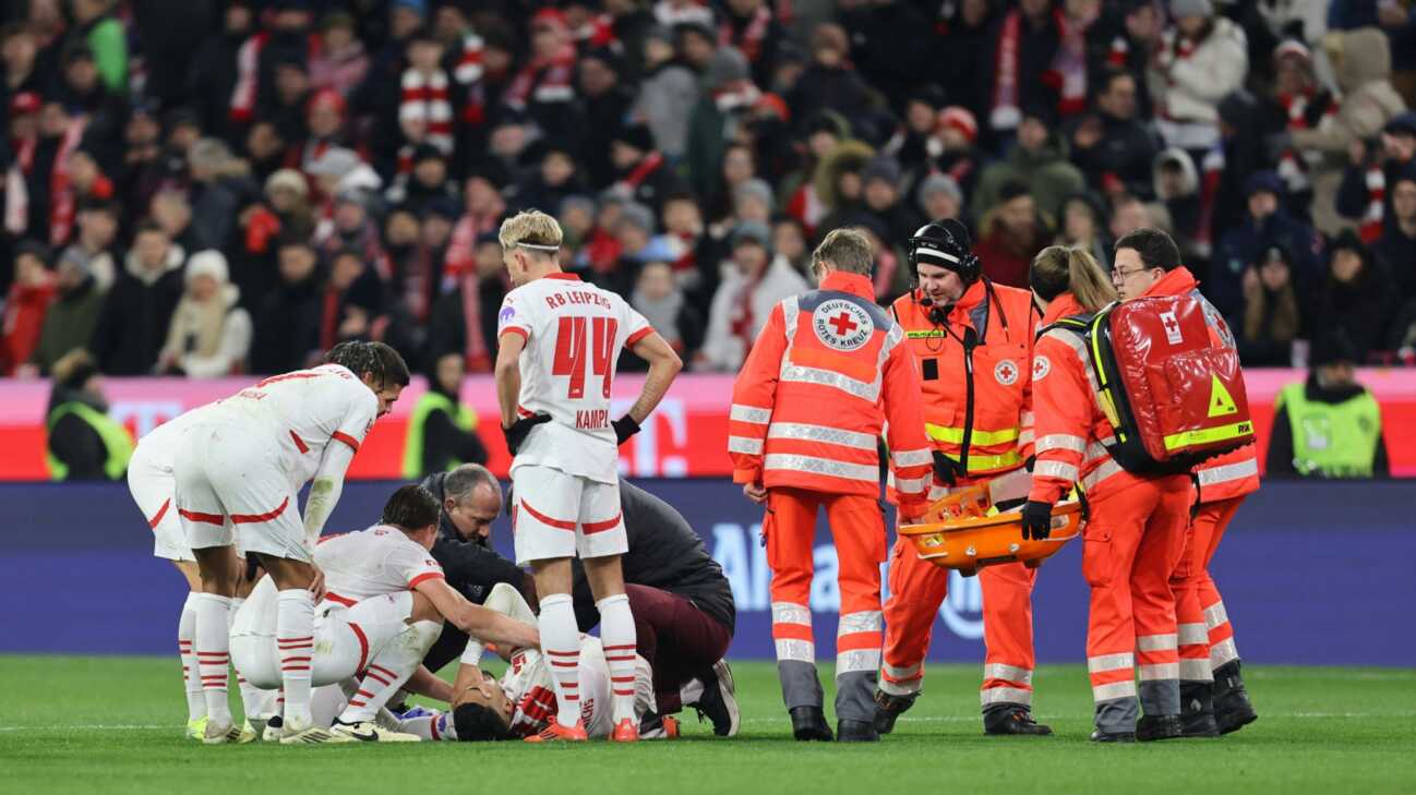 Kimmich überrascht verletzten Henrichs mit Döner-Sandwich Kimmich überrascht verletzten Henrichs mit Döner-Sandwich