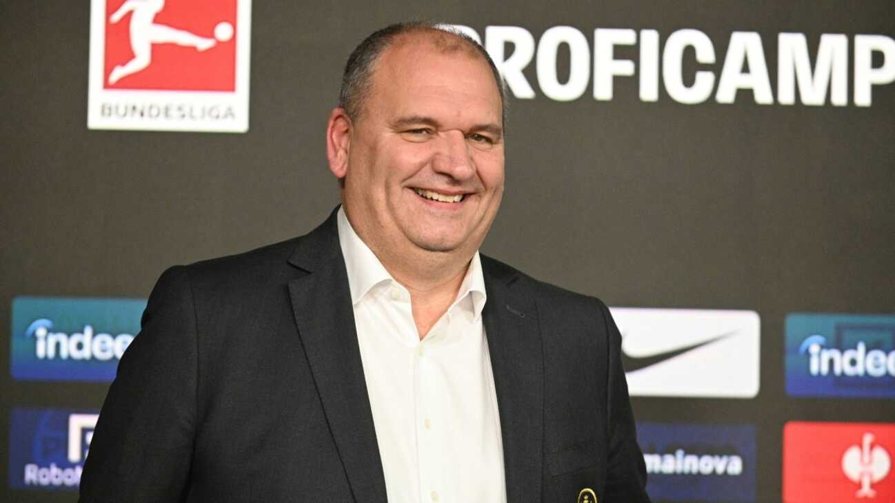 Frankfurts Präsident Beck bleibt Chef des Aufsichtsrats Frankfurts Präsident Beck bleibt Chef des Aufsichtsrats