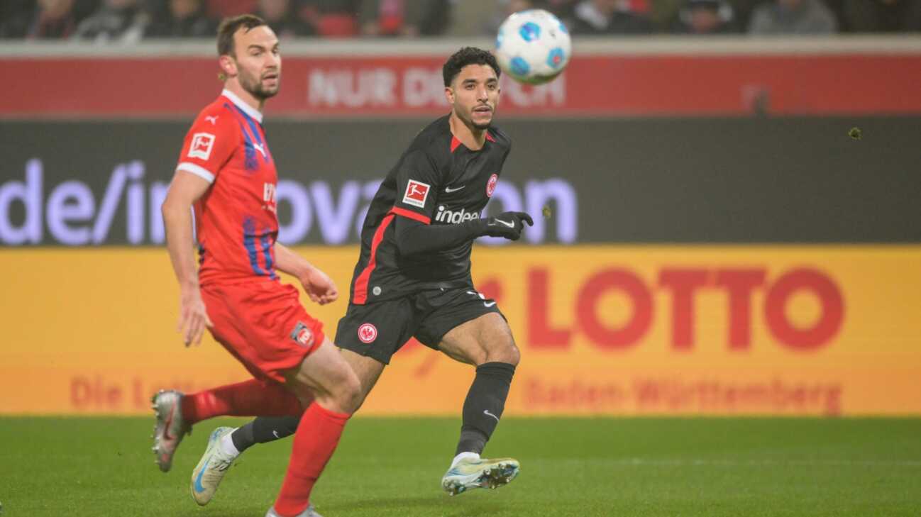 Siebter Sieg in Folge: Frankfurt hat Bayern im Blick Siebter Sieg in Folge: Frankfurt hat Bayern im Blick