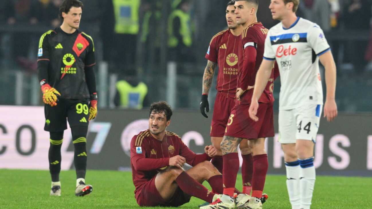 Hummels-Auswechslung wegen Problemen mit dem Rückenbeuger Hummels-Auswechslung wegen Problemen mit dem Rückenbeuger