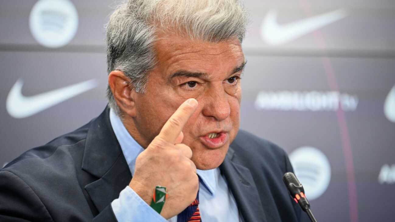 Fall Olmo: Boss Laporta wittert Verschwörung gegen Barca Fall Olmo: Boss Laporta wittert Verschwörung gegen Barca
