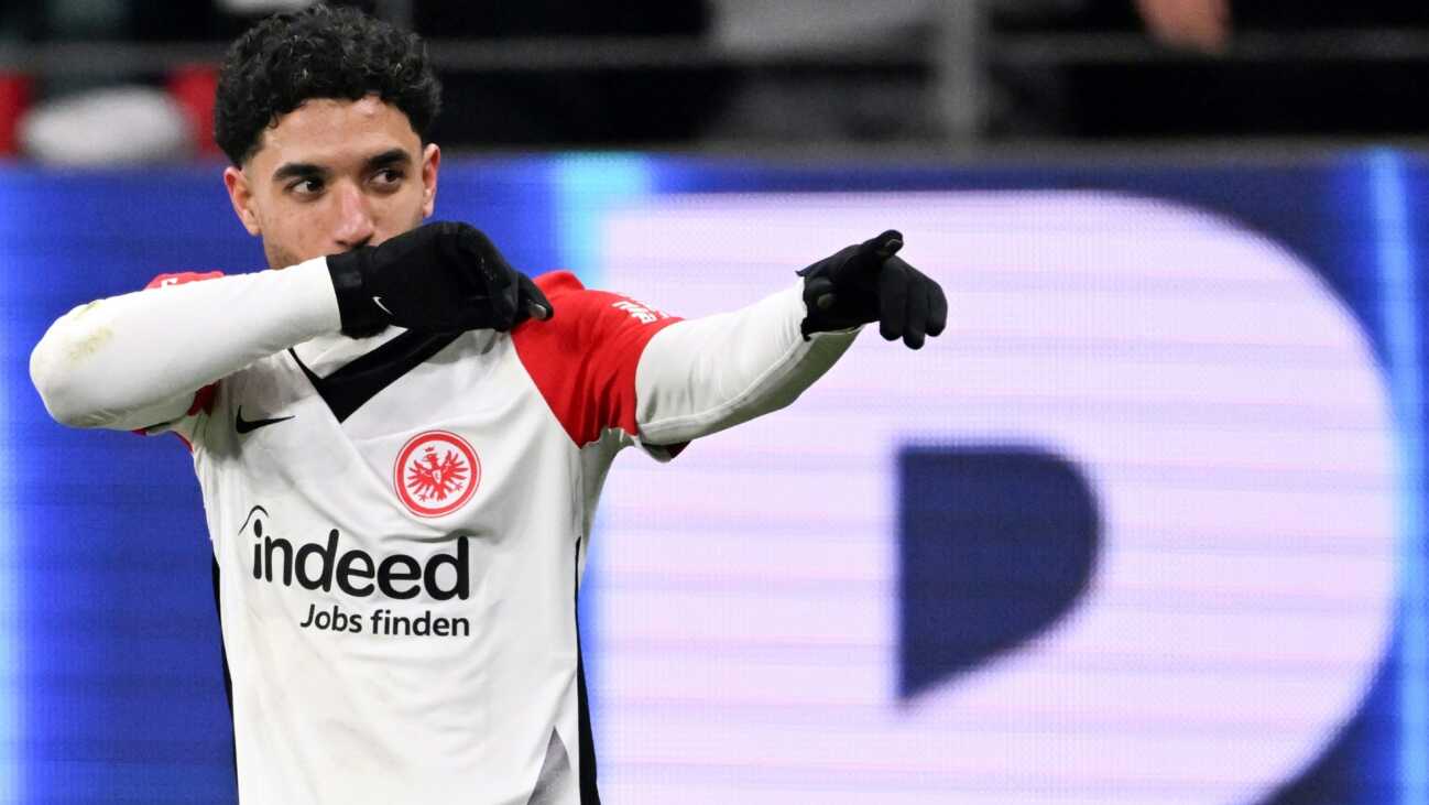 Wechsel steht bevor: Marmoush gegen BVB nicht im Kader Wechsel steht bevor: Marmoush gegen BVB nicht im Kader