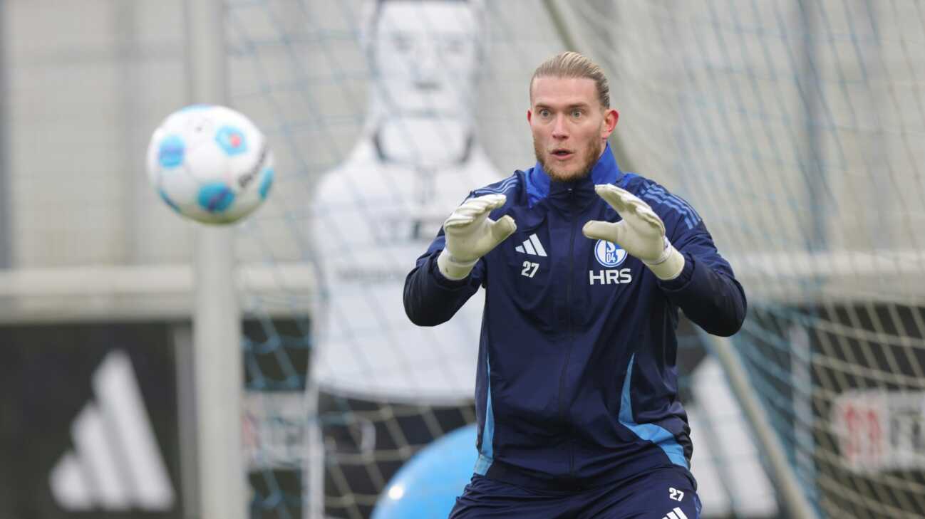 Karius will auf Schalke "wieder ins Rampenlicht" Karius will auf Schalke "wieder ins Rampenlicht"