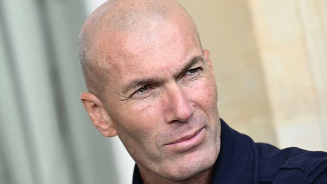 Nach Deschamps-Ankündigung: Zidane der "designierte Nachfolger" Nach Deschamps-Ankündigung: Zidane der "designierte Nachfolger"