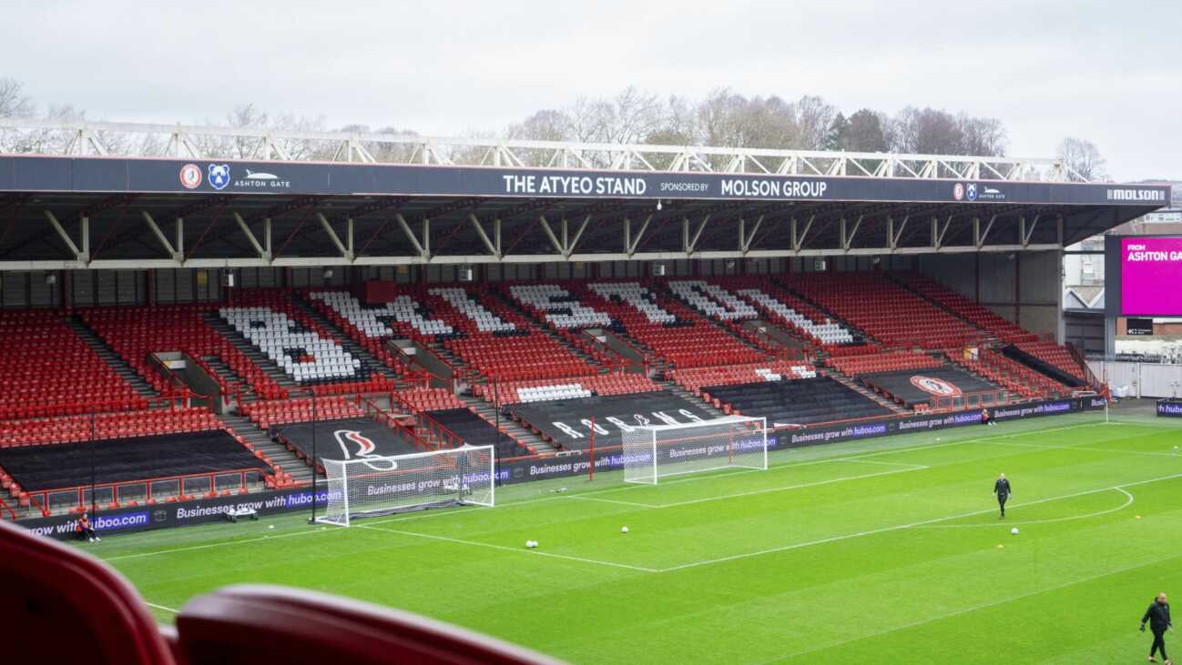 Englische Frauenliga testet Alkohol im Stadion Englische Frauenliga testet Alkohol im Stadion
