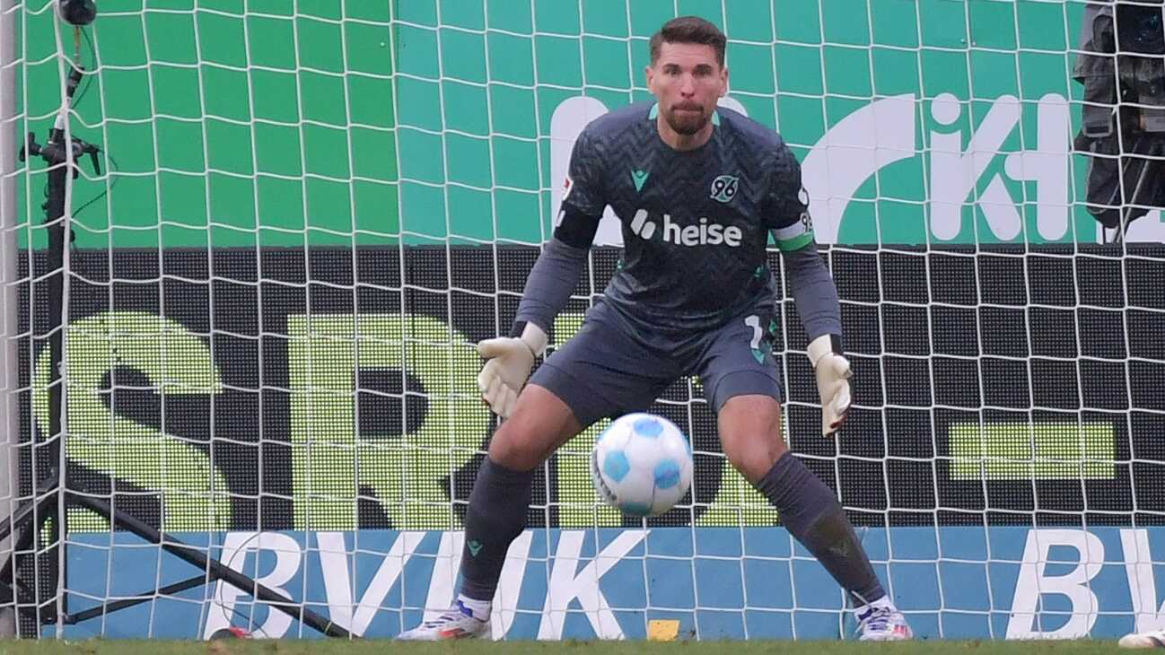Hannover verlängert mit Zieler bis 2026 Hannover verlängert mit Zieler bis 2026