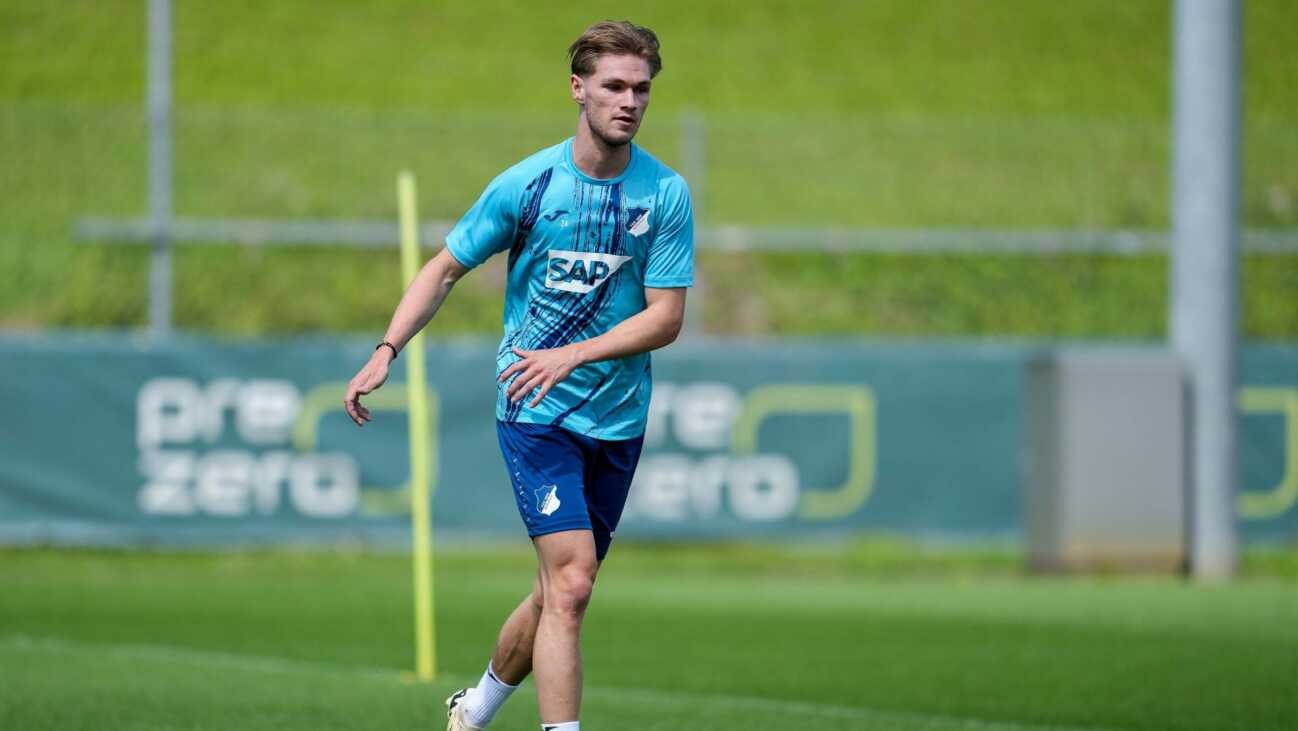 Abwehrspieler John wechselt von Hoffenheim nach Fürth Abwehrspieler John wechselt von Hoffenheim nach Fürth