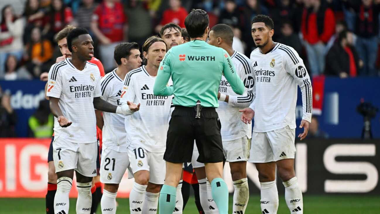 Spanische Referees verurteilen Hass: "Nicht akzeptabel" Spanische Referees verurteilen Hass: "Nicht akzeptabel"