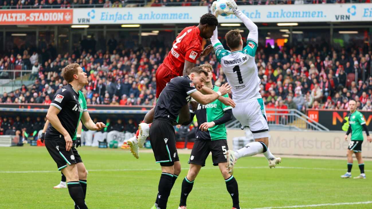 FCK verpasst Sprung an Tabellenspitze FCK verpasst Sprung an Tabellenspitze