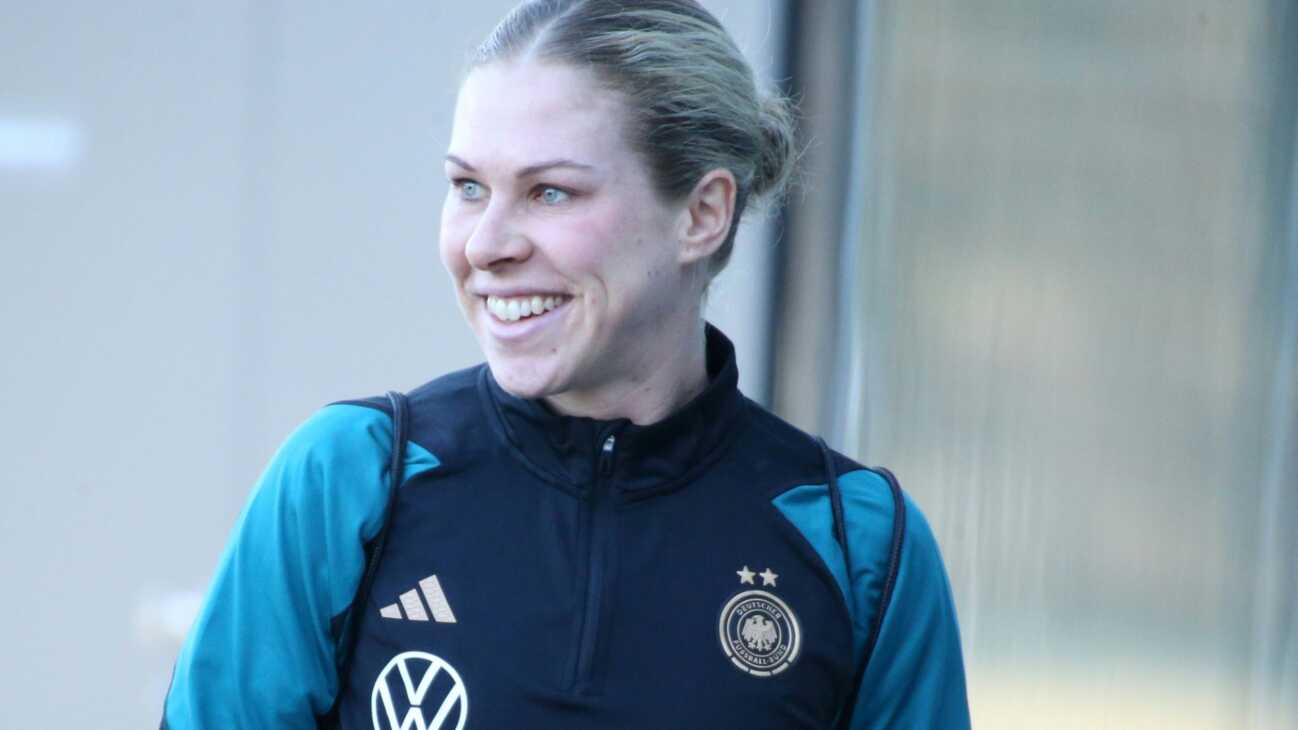 Knaak stolz auf DFB-Comeback: "Meine Freude ist riesig" Knaak stolz auf DFB-Comeback: "Meine Freude ist riesig"