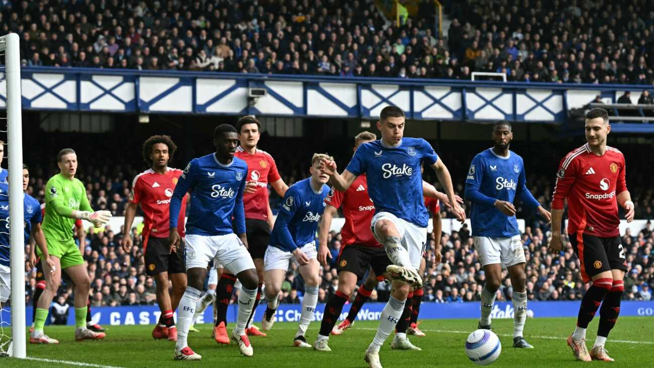 England: United erkämpft sich Punkt gegen die Krise England: United erkämpft sich Punkt gegen die Krise