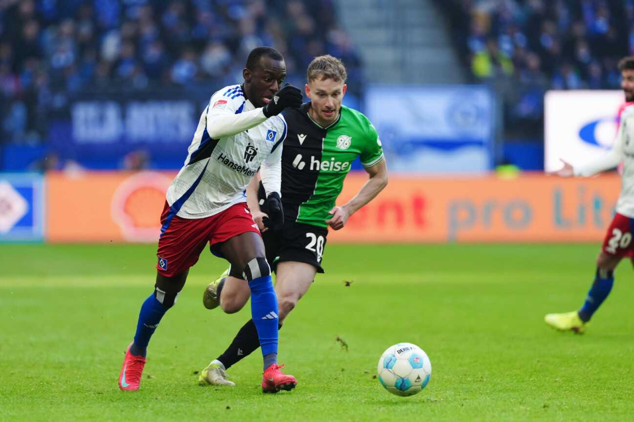 Dompé rettet dem HSV einen Punkt gegen Hannover Dompé rettet dem HSV einen Punkt gegen Hannover