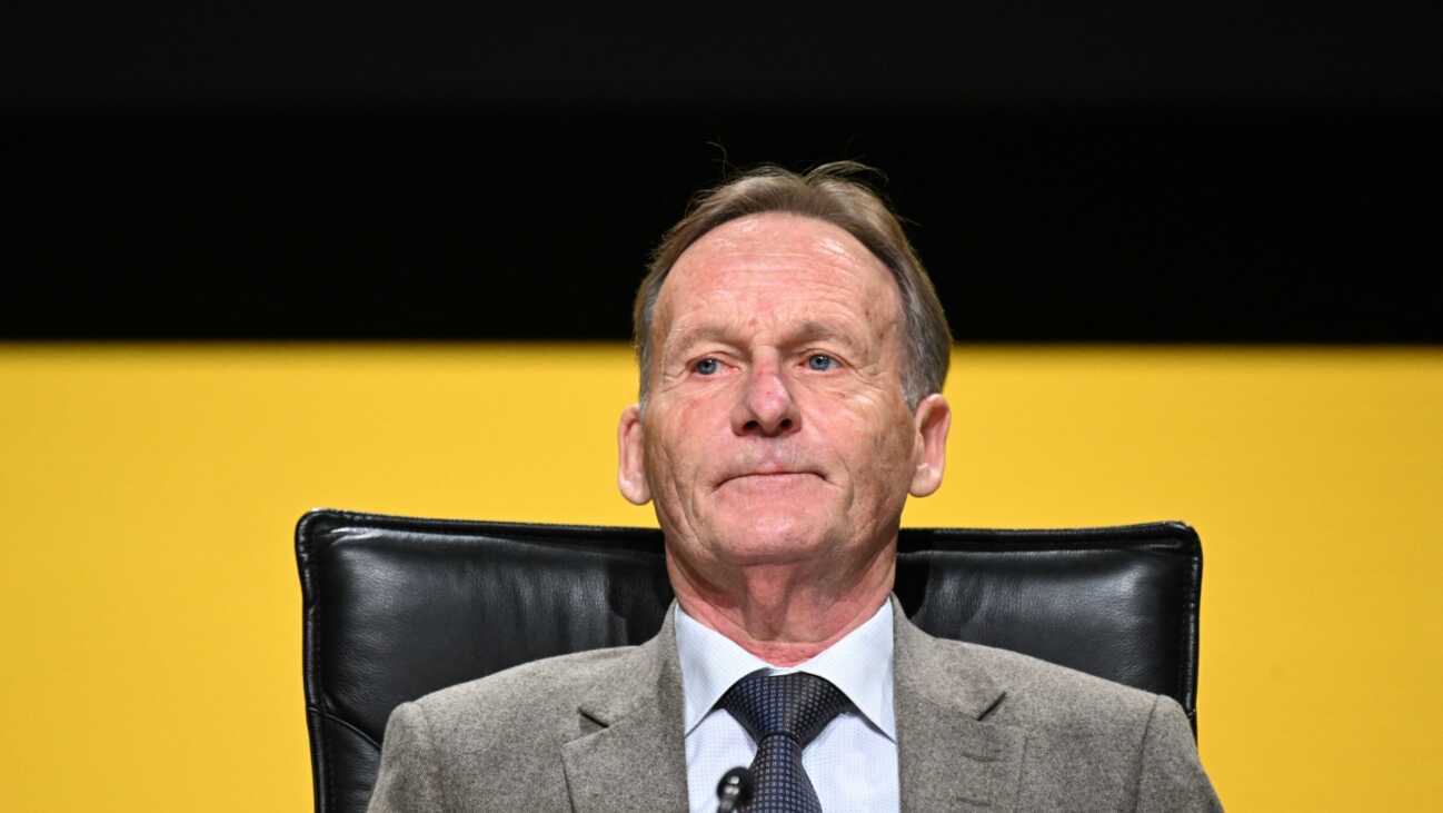 BVB-Boss Watzke: "Ricken schafft das ohne Wenn und Aber" BVB-Boss Watzke: "Ricken schafft das ohne Wenn und Aber"