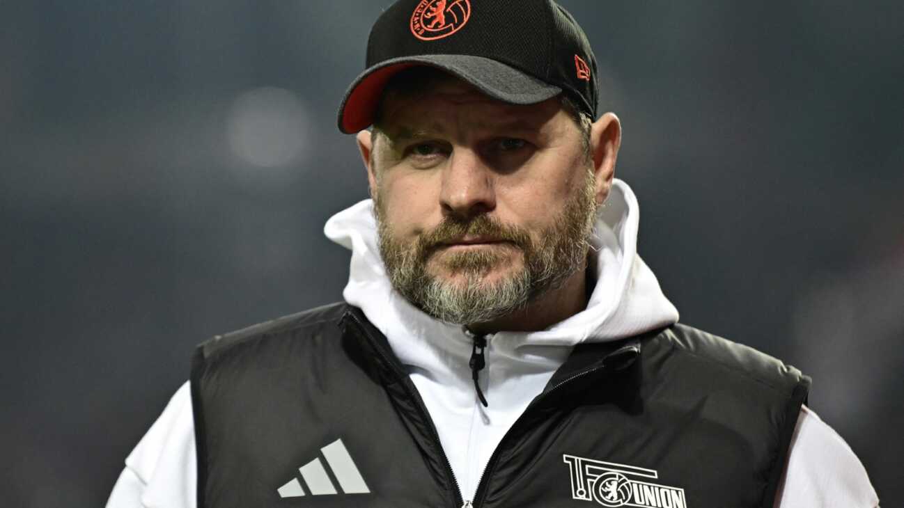 Baumgart fordert "mutigen" Auftritt in Dortmund Baumgart fordert "mutigen" Auftritt in Dortmund