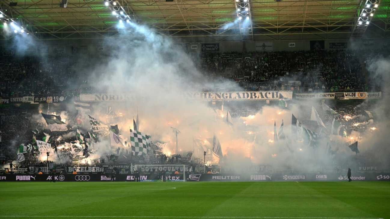 Pyro: Mönchengladbach muss 101.000 Euro zahlen Pyro: Mönchengladbach muss 101.000 Euro zahlen