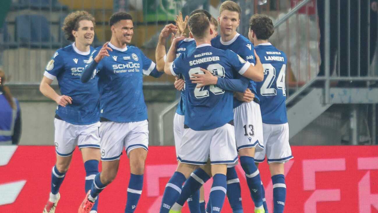 Drittligist im Halbfinale: Arminia wirft auch Bremen raus Drittligist im Halbfinale: Arminia wirft auch Bremen raus