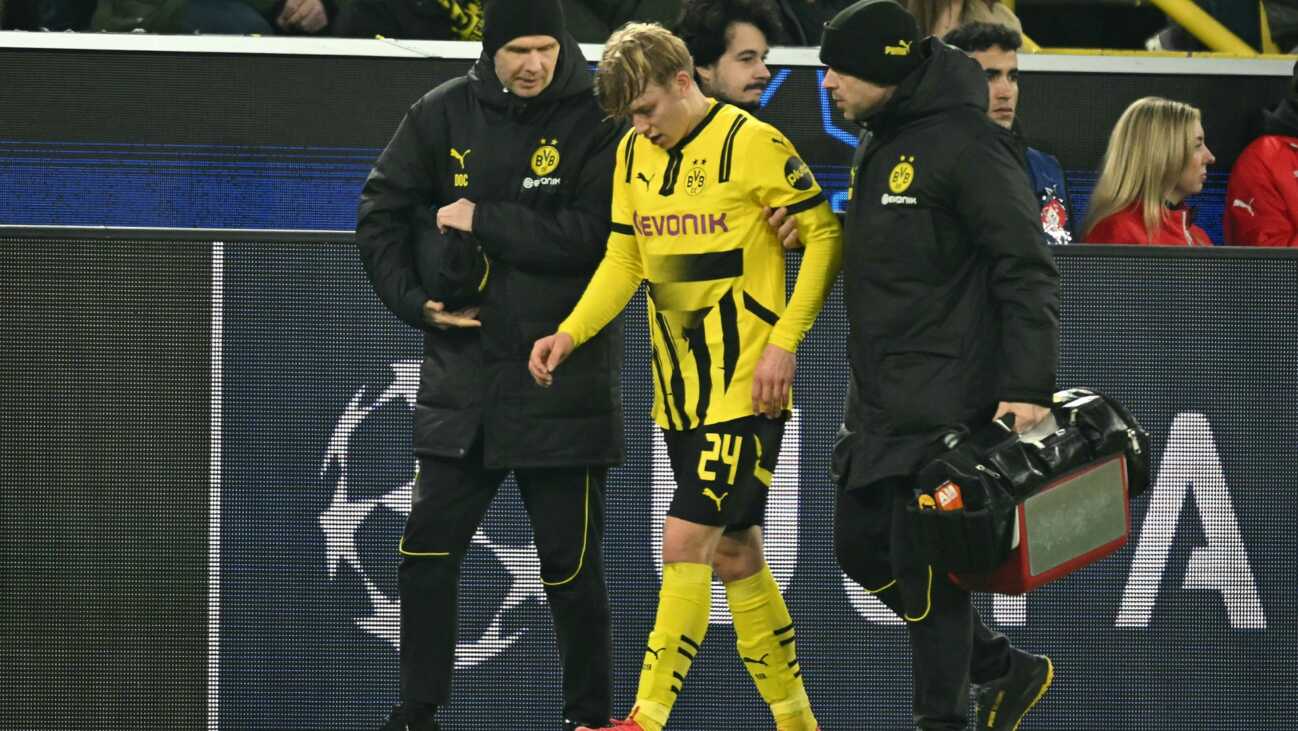 Dortmund sorgt sich um verletzten Svensson Dortmund sorgt sich um verletzten Svensson