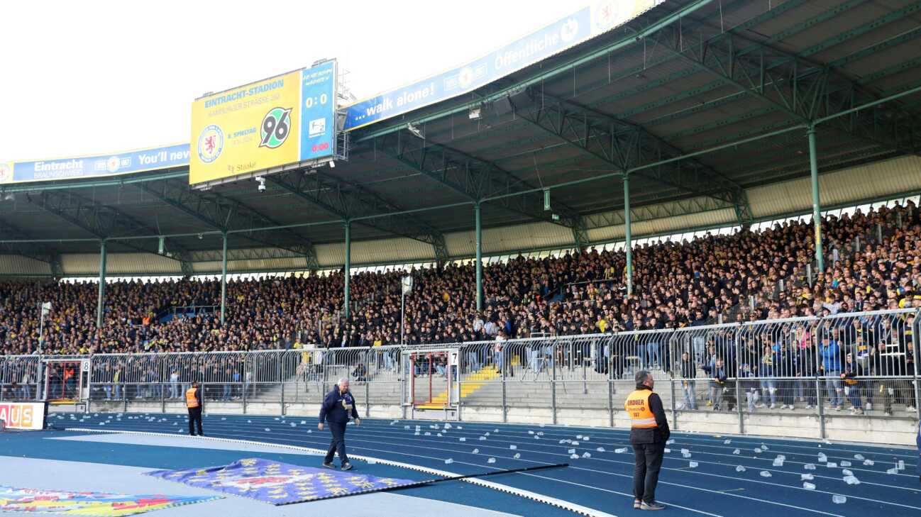 Erneuter Auswärtsfan-Boykott im Niedersachsenderby Erneuter Auswärtsfan-Boykott im Niedersachsenderby