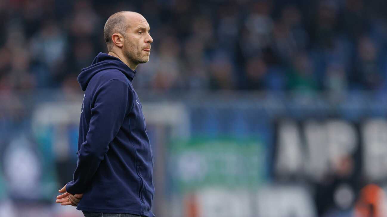 "Aus voller Überzeugung": Scherning bleibt Braunschweiger-Coach "Aus voller Überzeugung": Scherning bleibt Braunschweiger-Coach