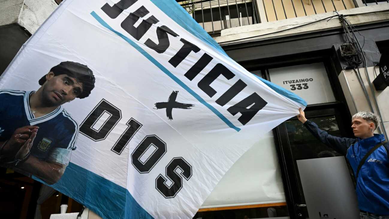 Maradona-Prozess: "Niemand hat getan Maradona-Prozess: "Niemand hat getan