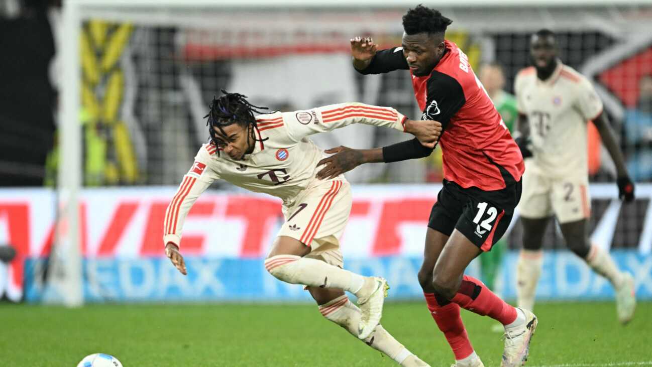 Leverkusen: Tapsoba fit für Bayern Leverkusen: Tapsoba fit für Bayern