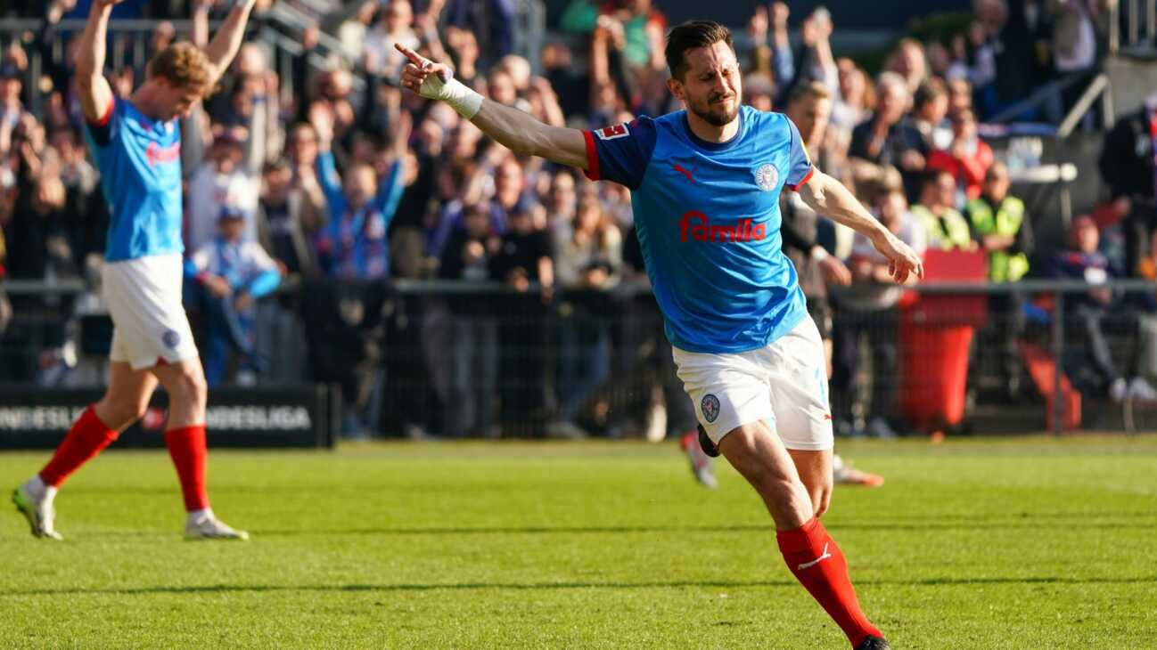 Spieler des Tages: Steven Skrzybski (Holstein Kiel) Spieler des Tages: Steven Skrzybski (Holstein Kiel)