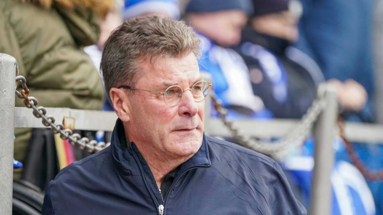 Trotz Bochumer Rückschlag: Hecking weiter "sehr optimistisch" Trotz Bochumer Rückschlag: Hecking weiter "sehr optimistisch"