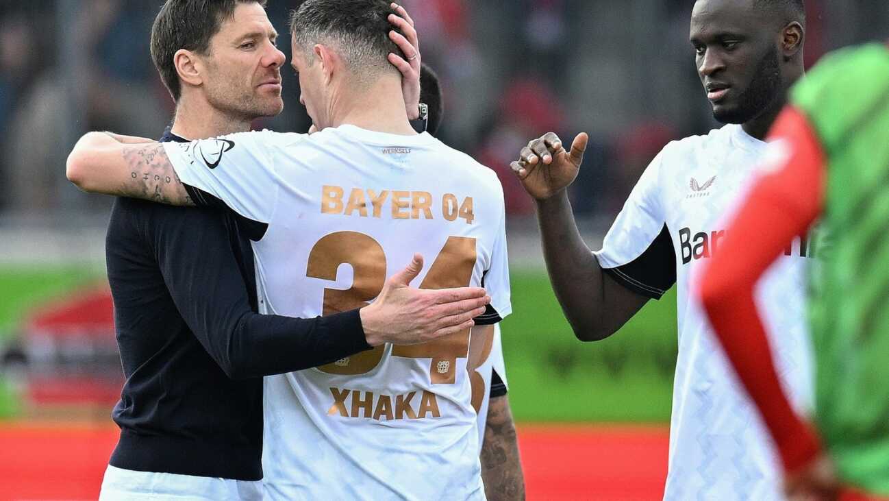 Xhaka würdigt Alonso: "Du hast uns inspiriert" Xhaka würdigt Alonso: "Du hast uns inspiriert"