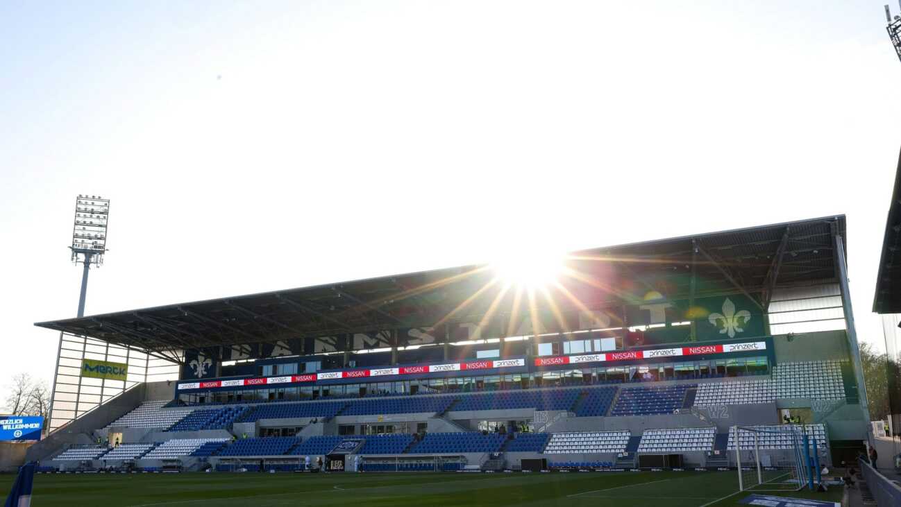Ja-Wort am Böllenfalltor: Darmstadt lockt Verliebte