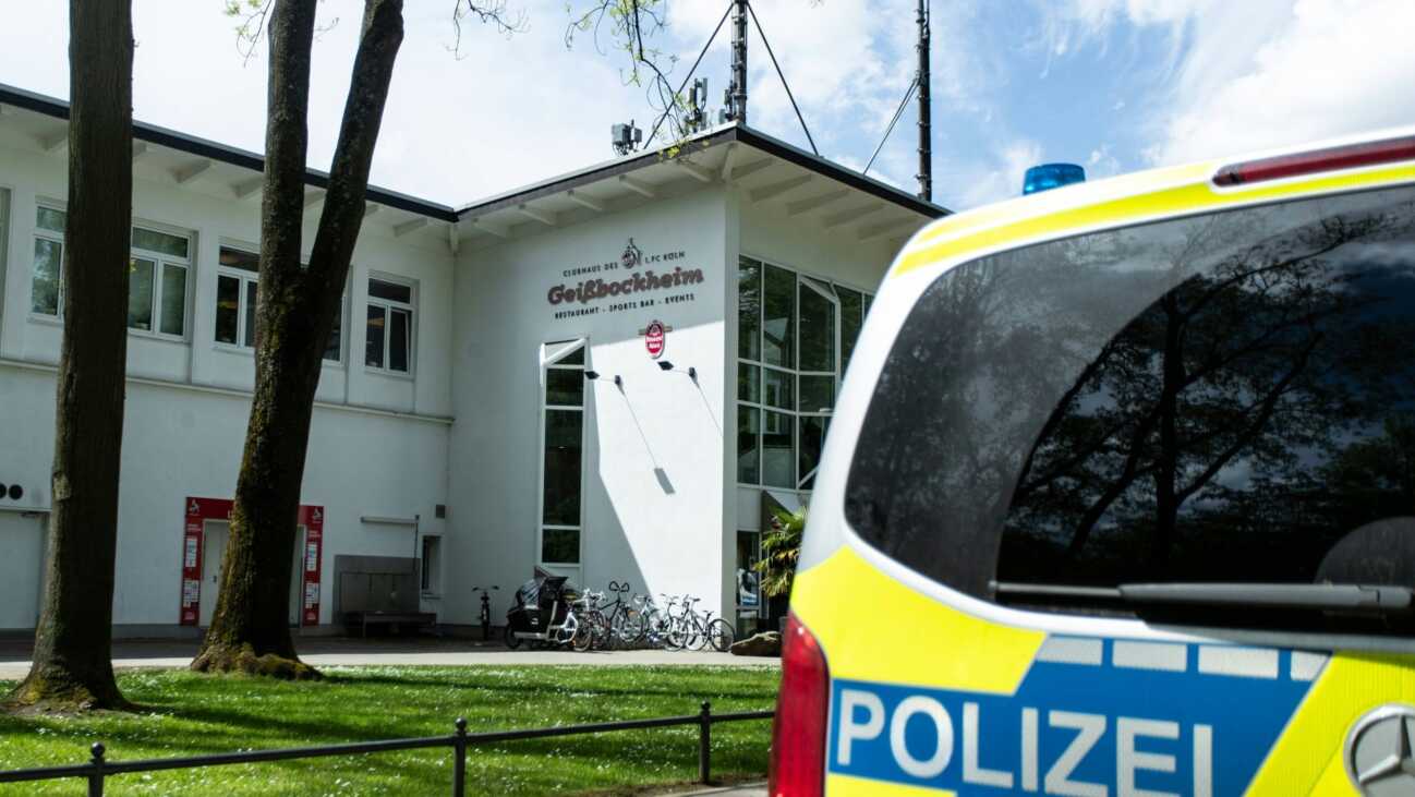 Fehlalarm nach Funkel-Verpflichtung: Feuerwehr am Geißbockheim
