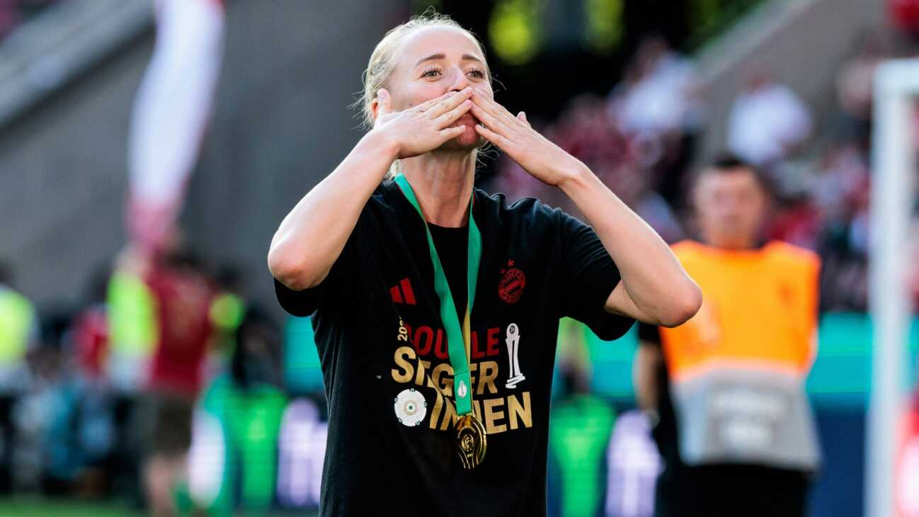 Doubleheldin Schüller: Echt "platt"