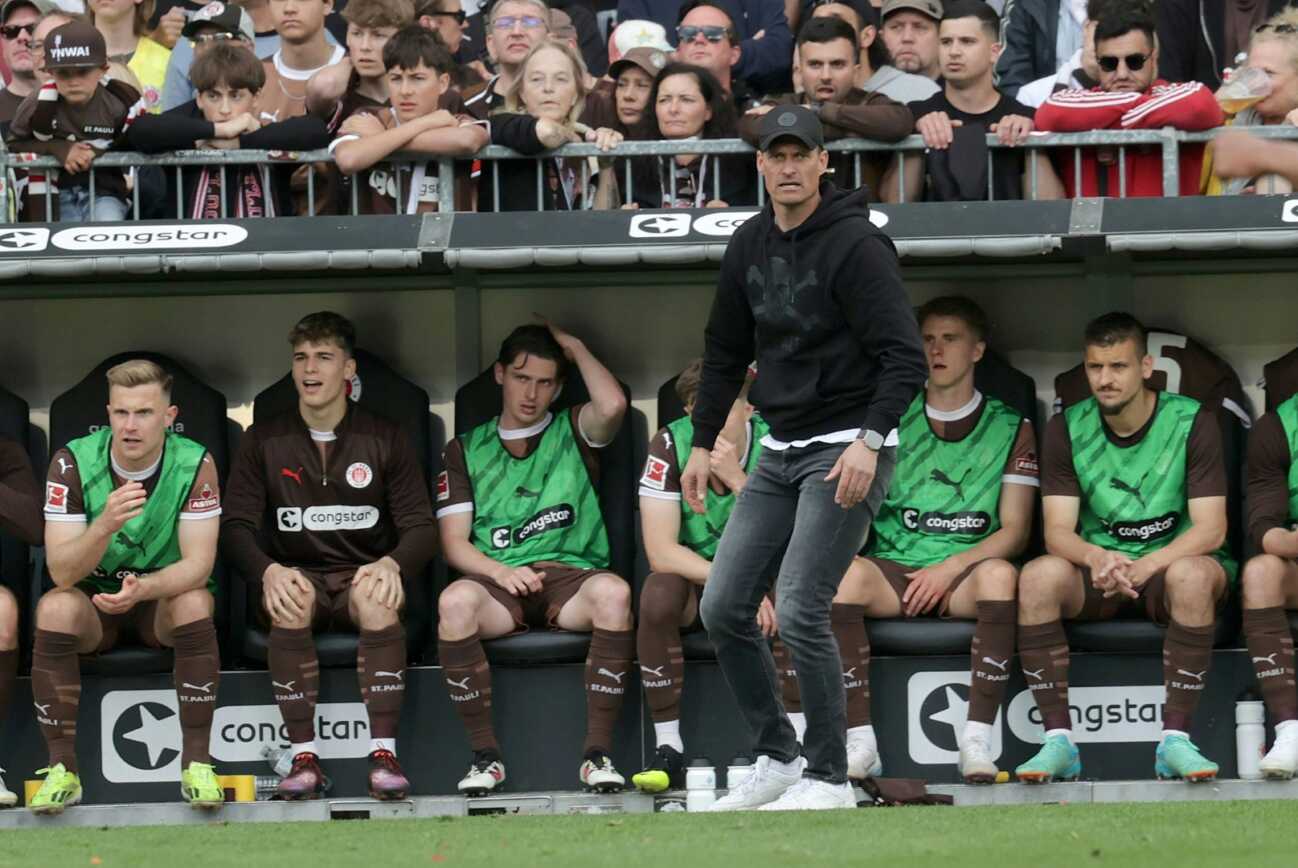 "Wahnsinn": Schiri-Frust statt Party auf St. Pauli "Wahnsinn": Schiri-Frust statt Party auf St. Pauli
